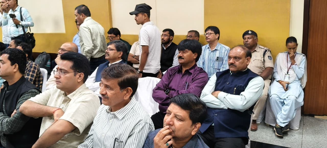 पत्रकार केवल सूचना देने वाला नहीं बल्कि समाज का विचार निर्माता - विस अध्यक्ष 3 1761555160 WhatsApp Image 2025 10 26 at 22.22.55